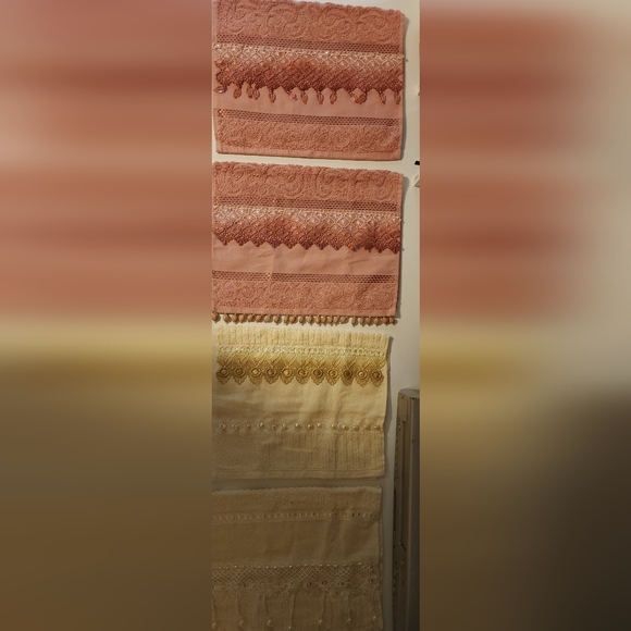 Unique Fancy Guest Hand Towel - Picture 9 of 12